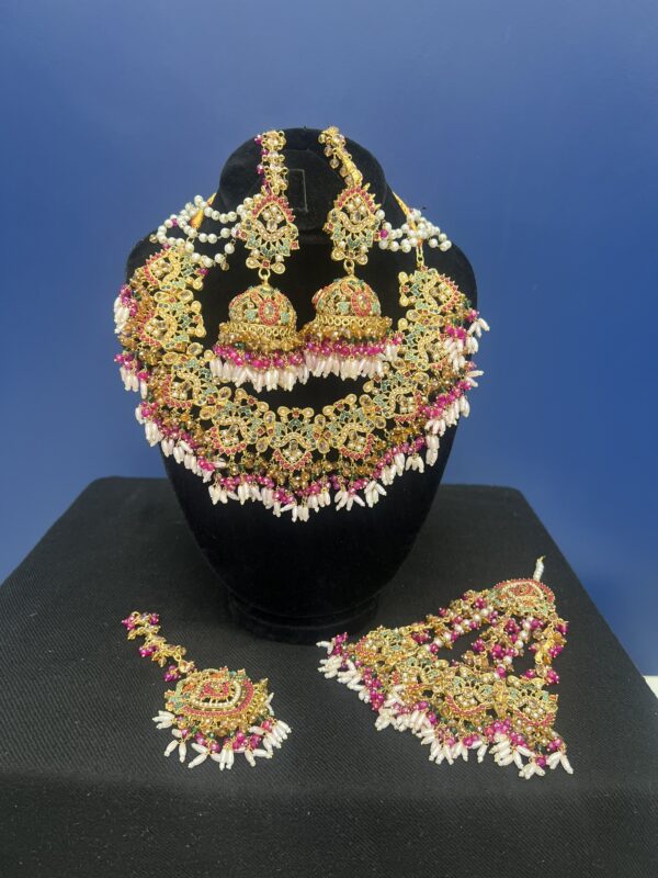Bridal Mendhi Jewellery Set - Image 6