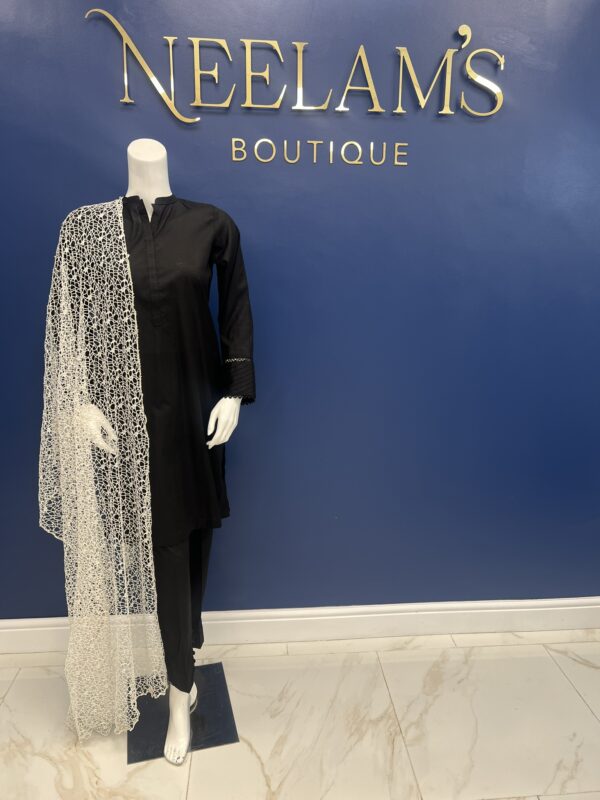 White and Gold Glitter Net Dupatta - Image 2